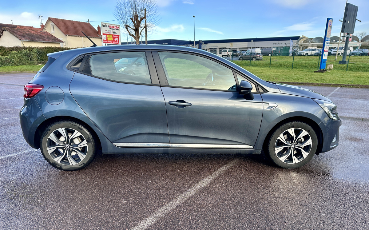 Renault Clio — 4
