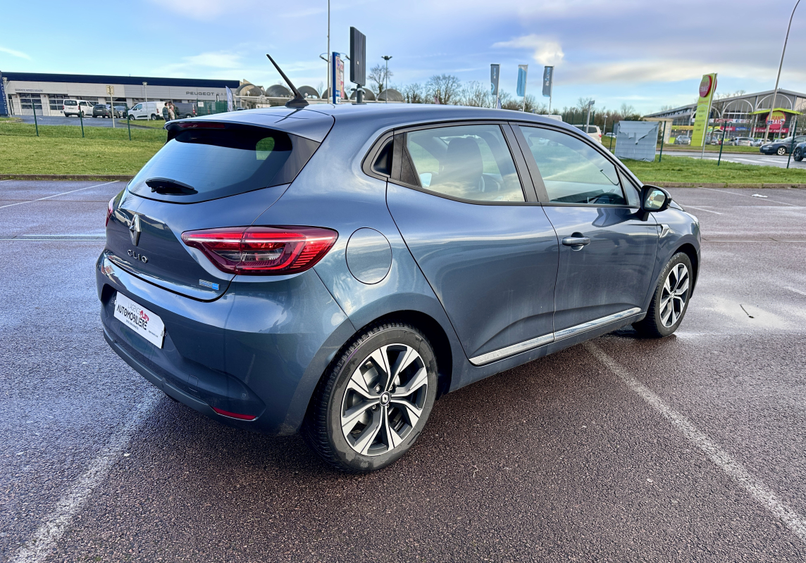 Renault Clio — 5