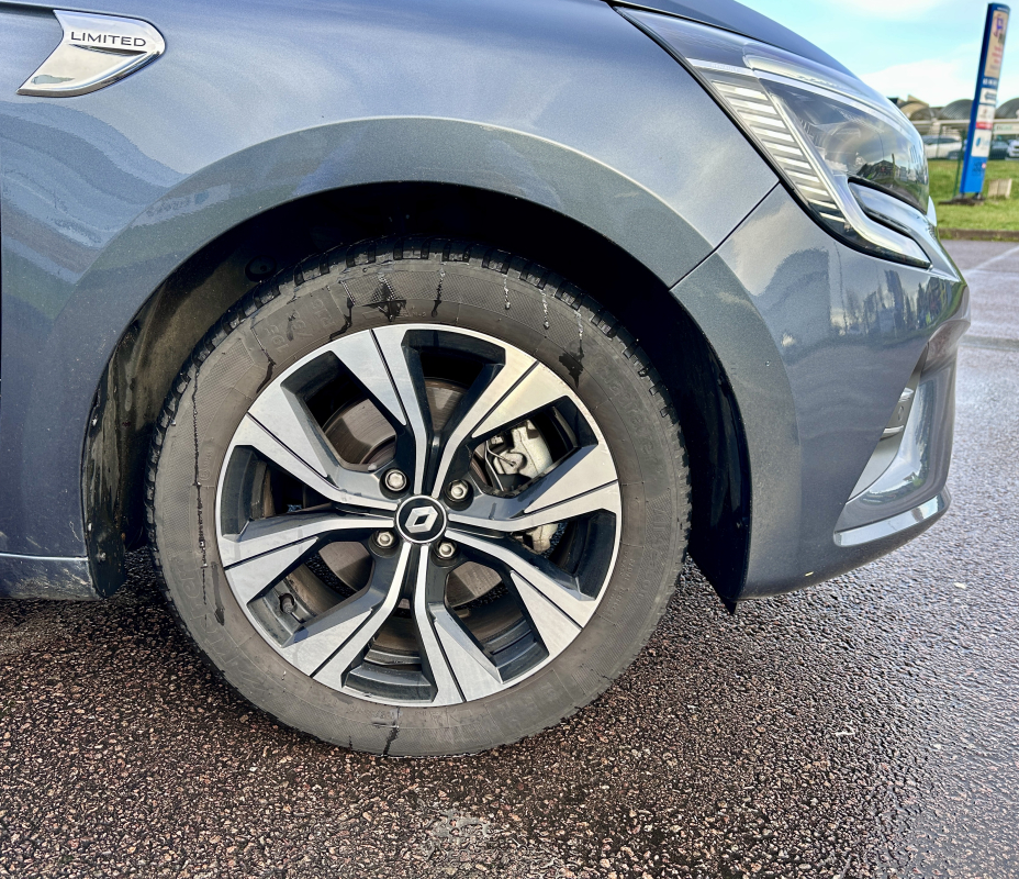Renault Clio — 32