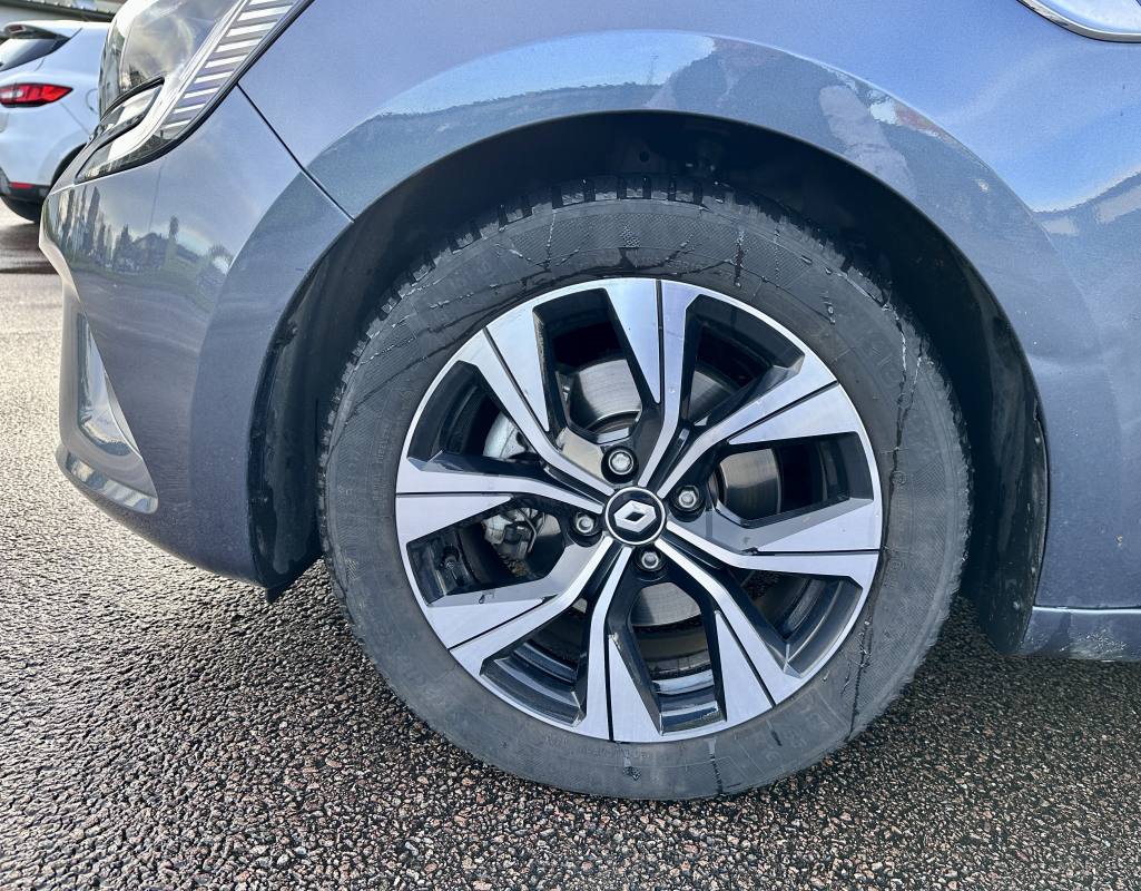 Renault Clio — 33