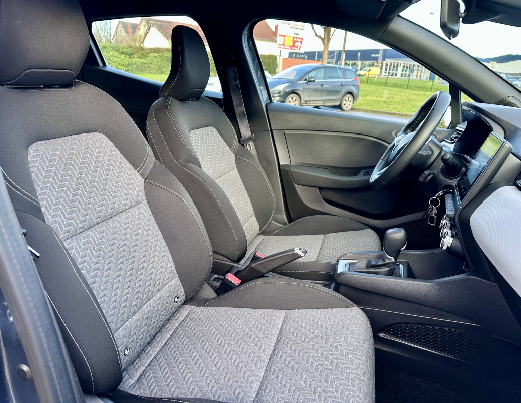 Renault Clio — 13