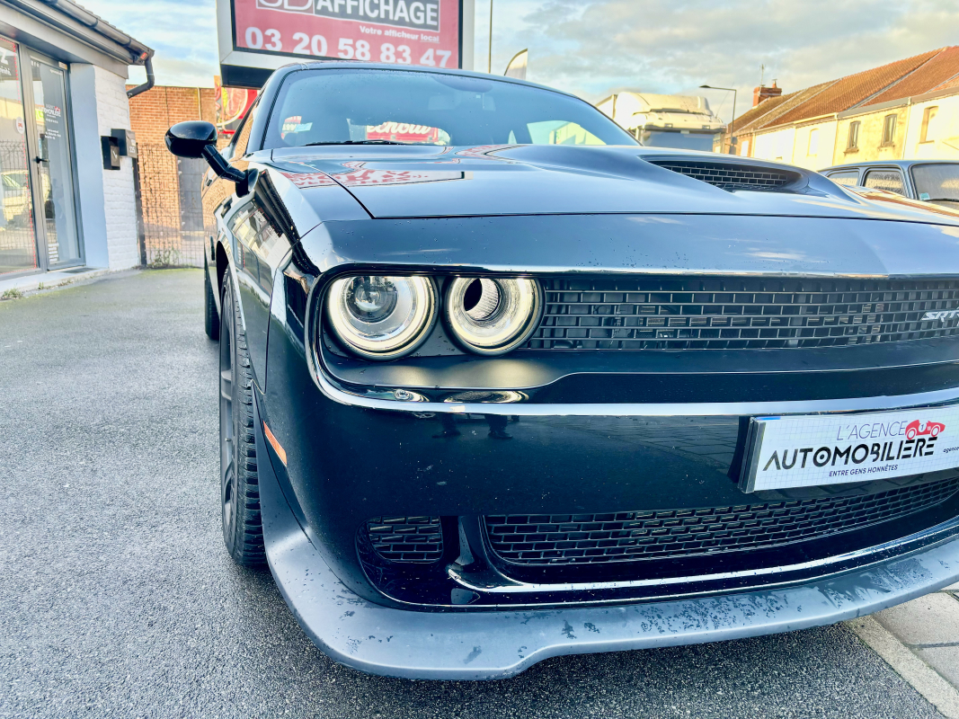 Dodge Challenger — 11
