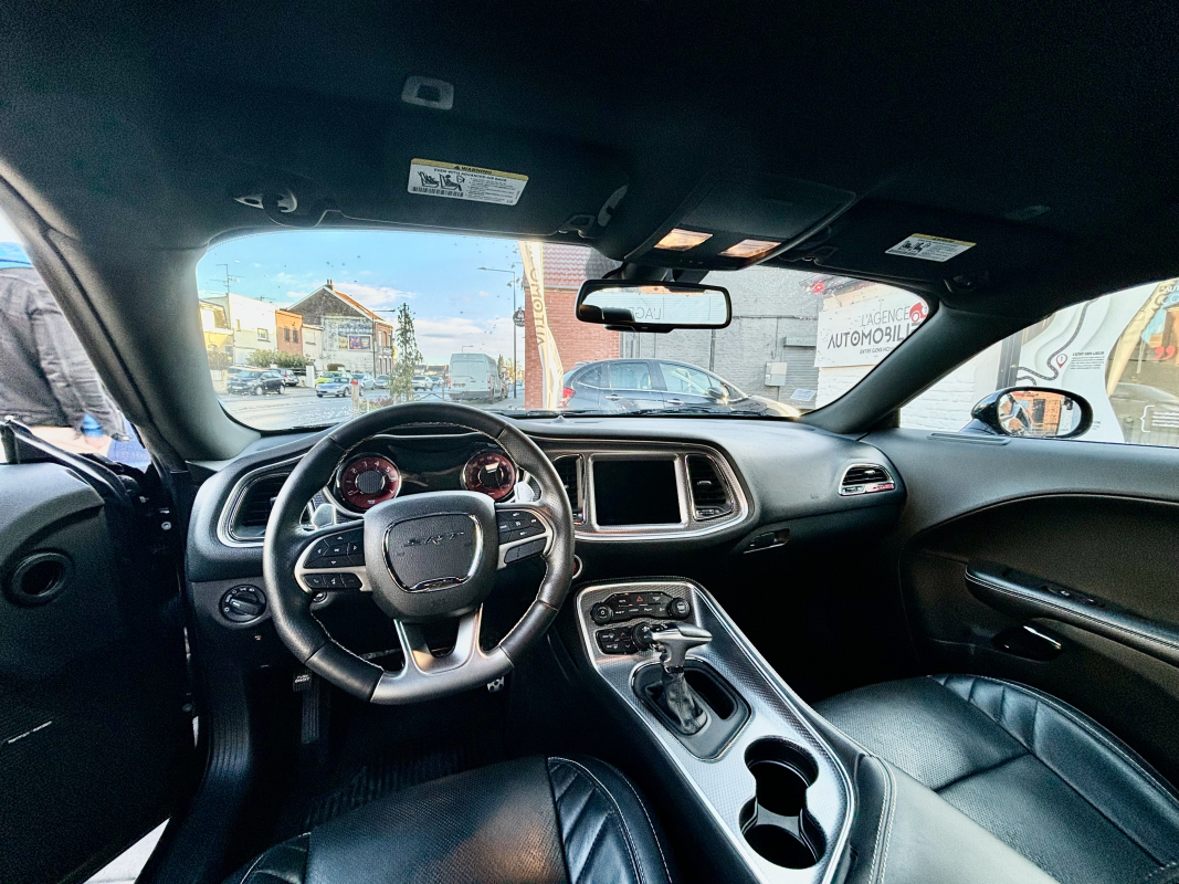Dodge Challenger — 15