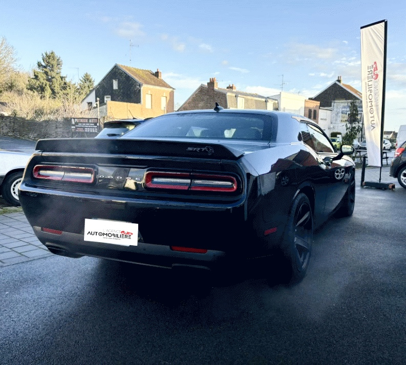 Dodge Challenger — 5