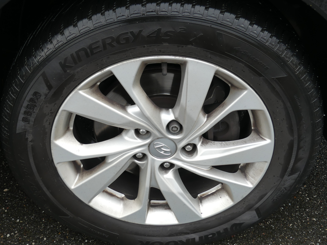 Hyundai Tucson — 16