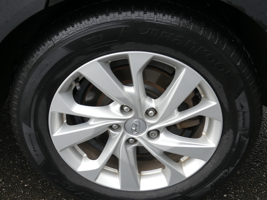 Hyundai Tucson — 17