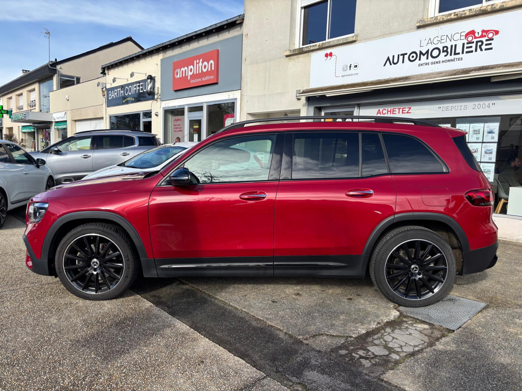 Mercedes GLB — 8