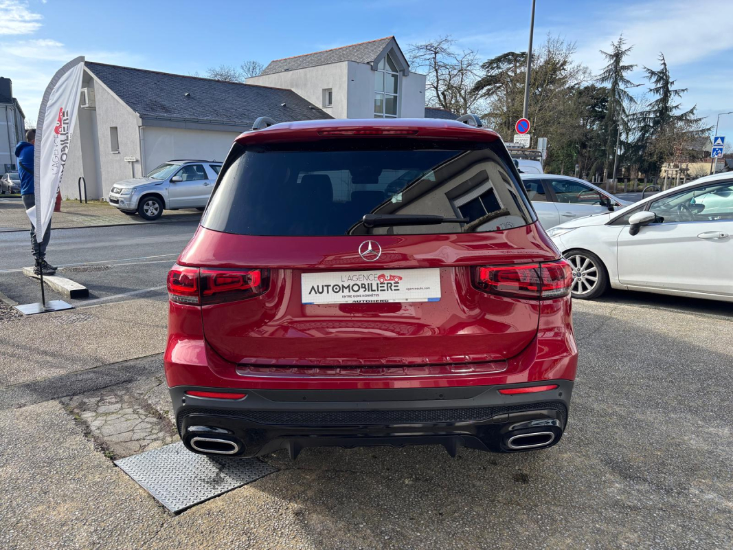 Mercedes GLB — 6
