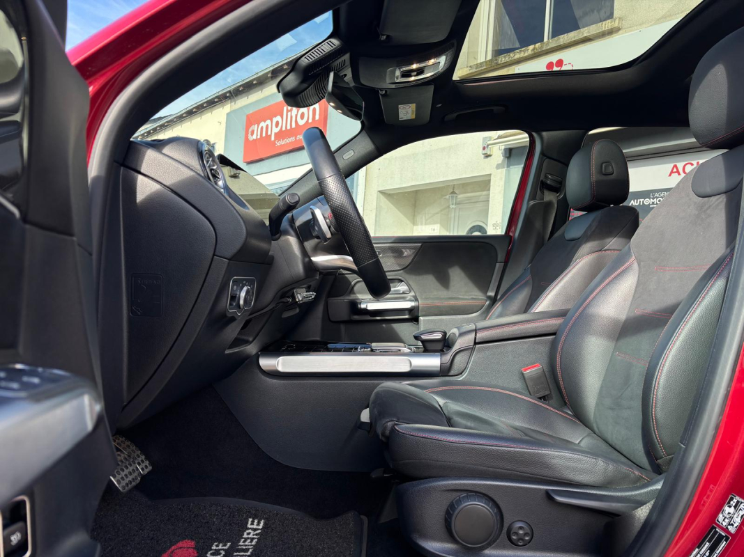 Mercedes GLB — 9