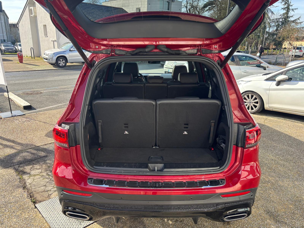 Mercedes GLB — 20