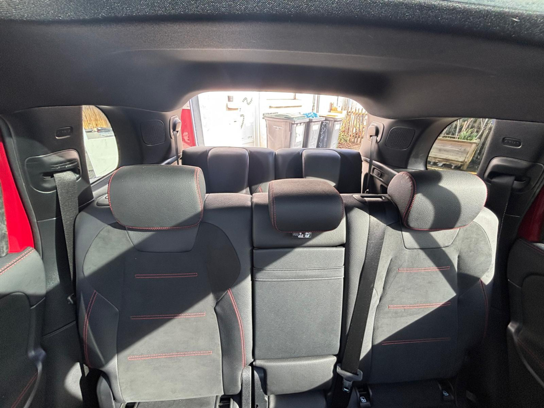 Mercedes GLB — 21