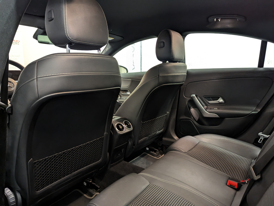 Mercedes Classe CLA — 13