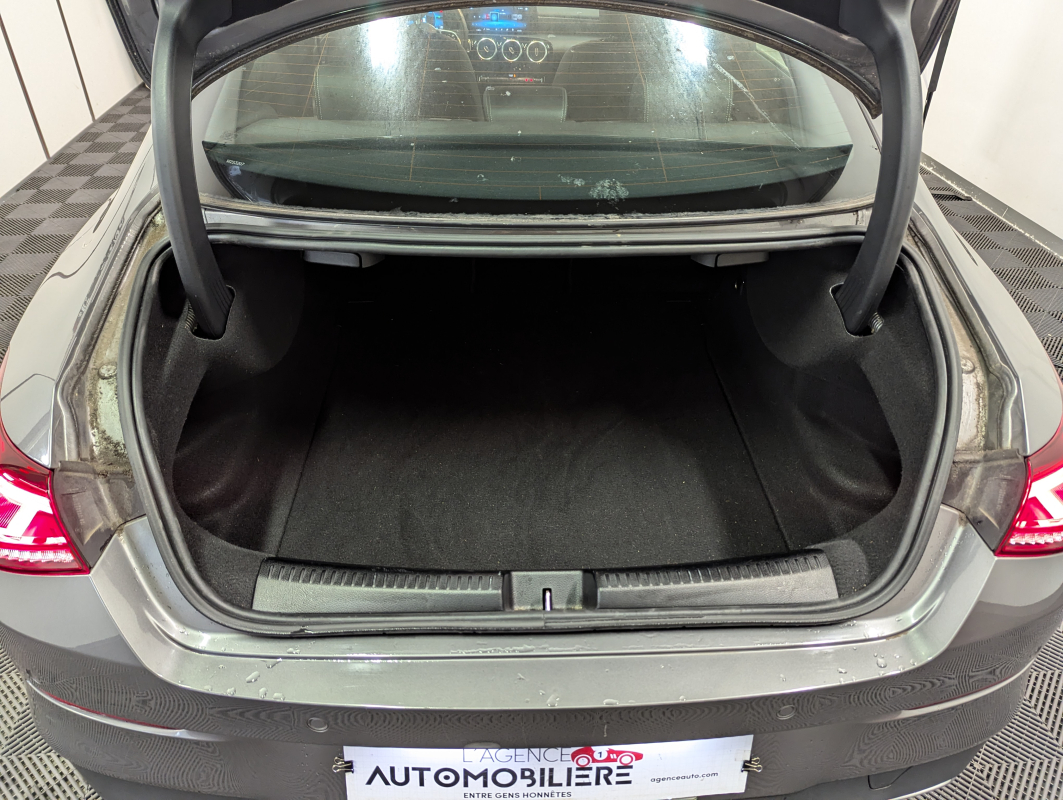 Mercedes Classe CLA — 28