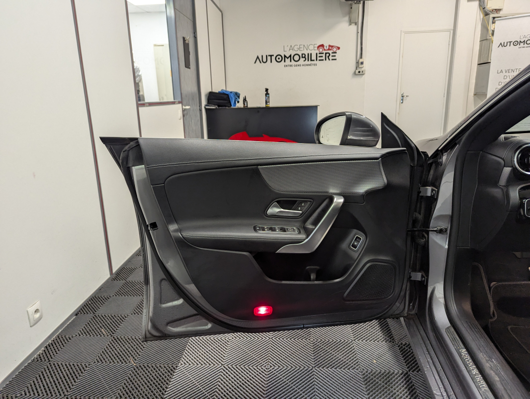 Mercedes Classe CLA — 29