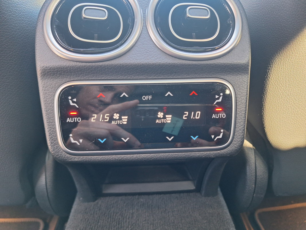 Mercedes Classe C — 29