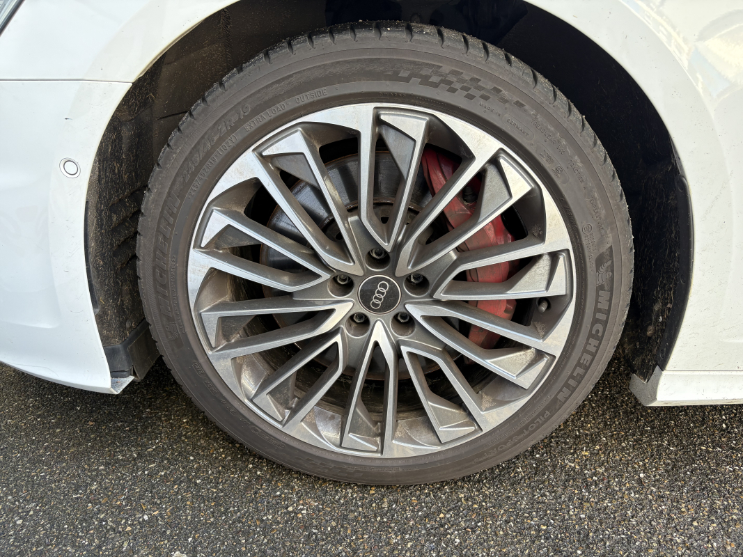 Audi A6 — 32