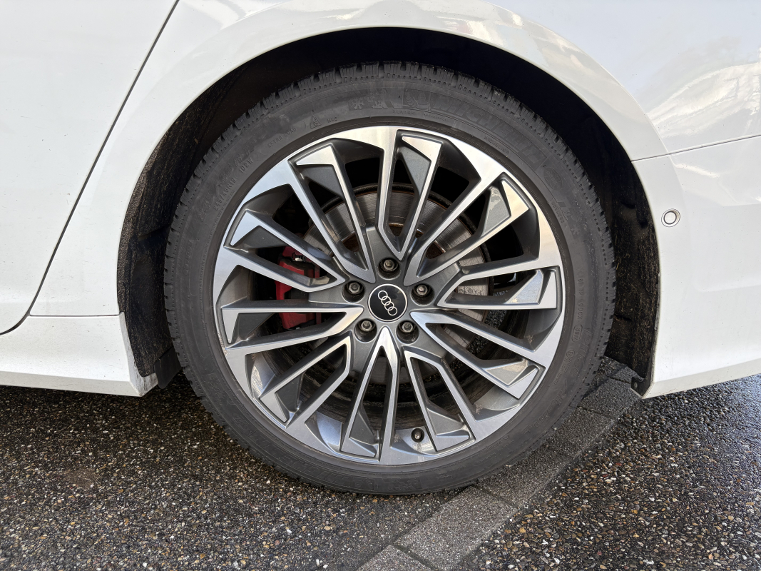 Audi A6 — 33