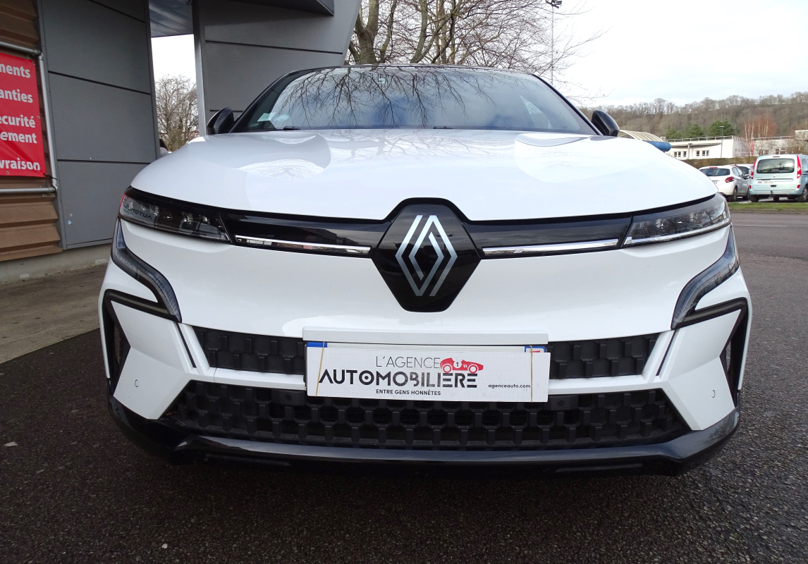 Renault Megane — 4