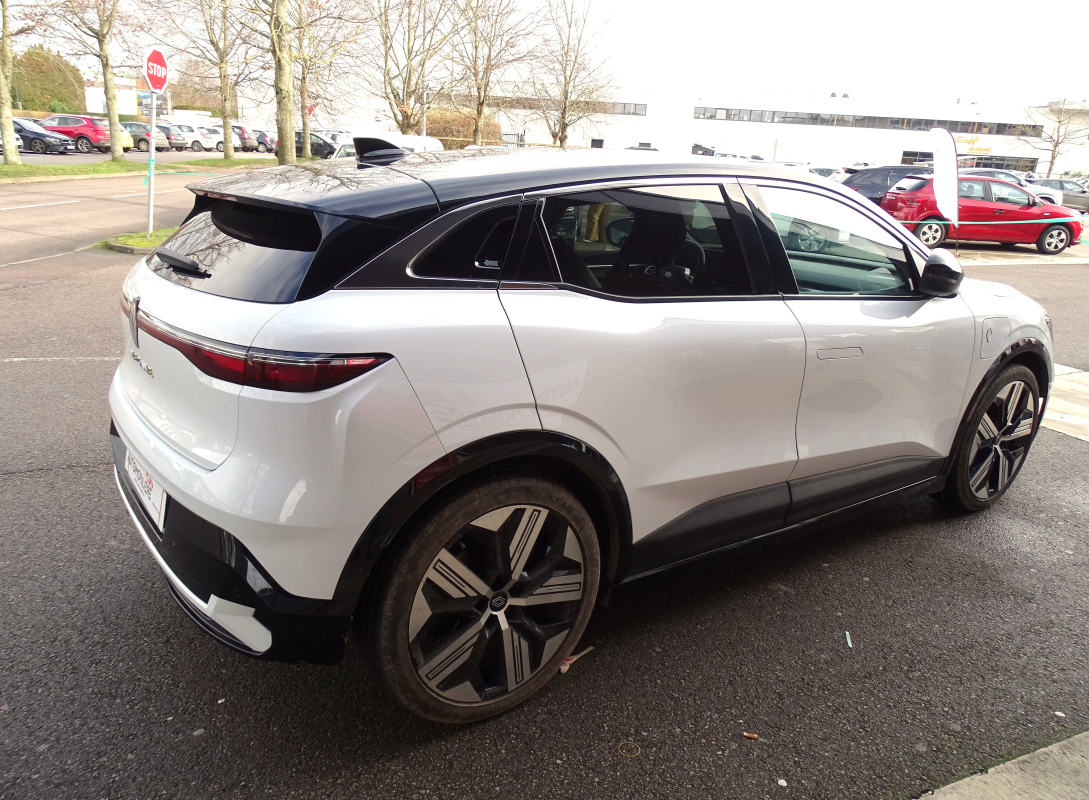 Renault Megane — 8
