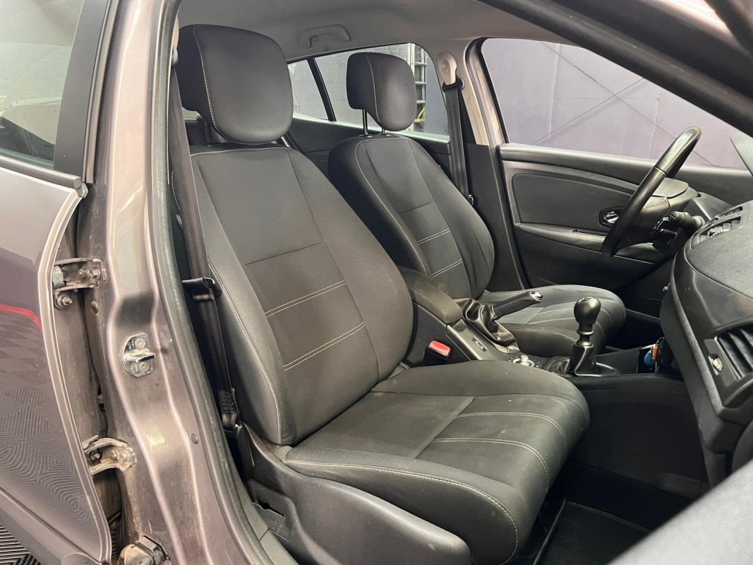 Renault Megane — 10