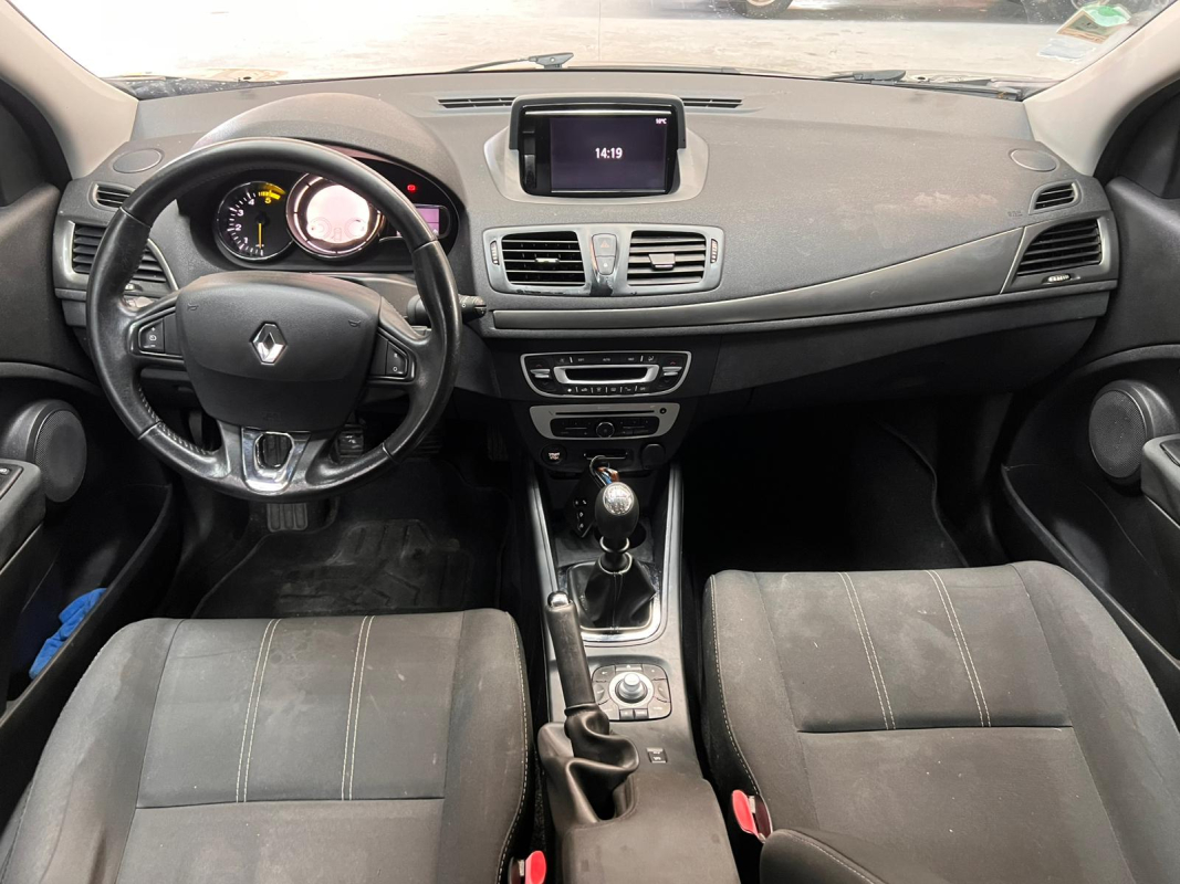 Renault Megane — 14