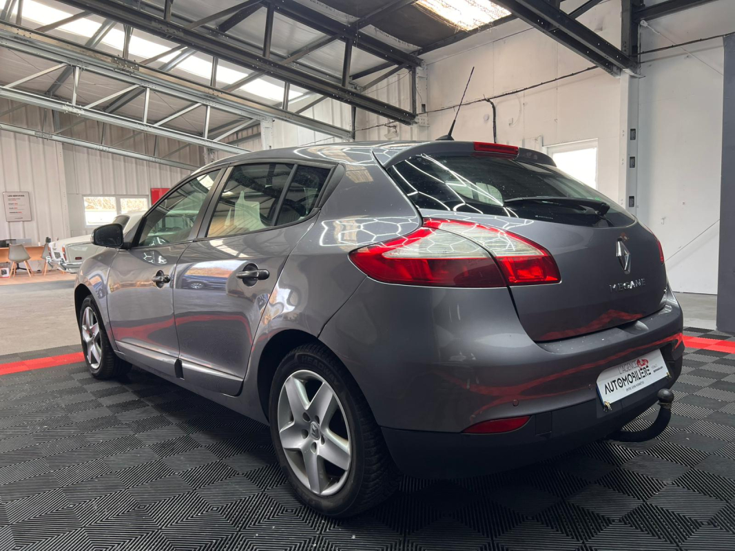 Renault Megane — 7
