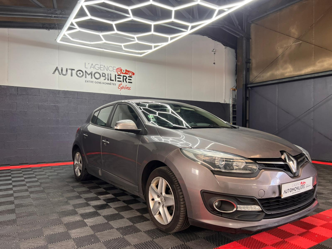 Renault Megane — 3