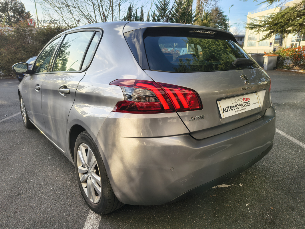 Peugeot 308 — 5