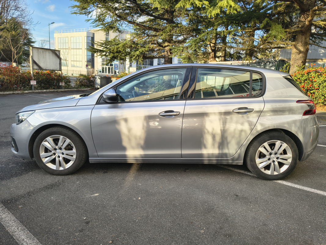 Peugeot 308 — 4