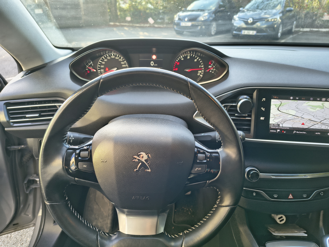 Peugeot 308 — 21