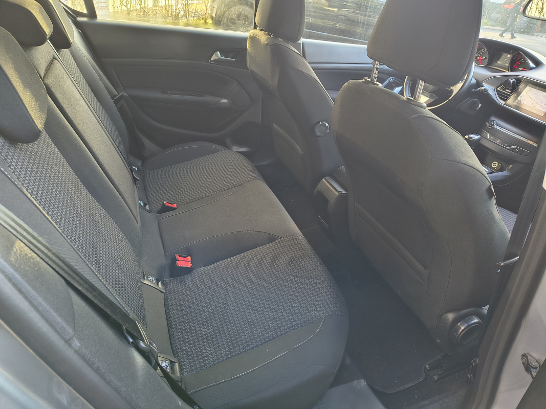 Peugeot 308 — 15