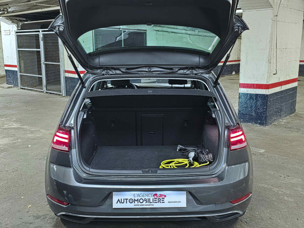 Volkswagen e-golf — 7