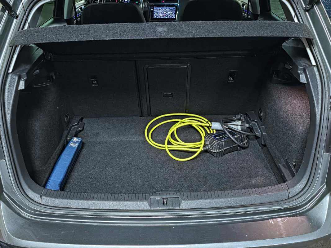 Volkswagen e-golf — 8