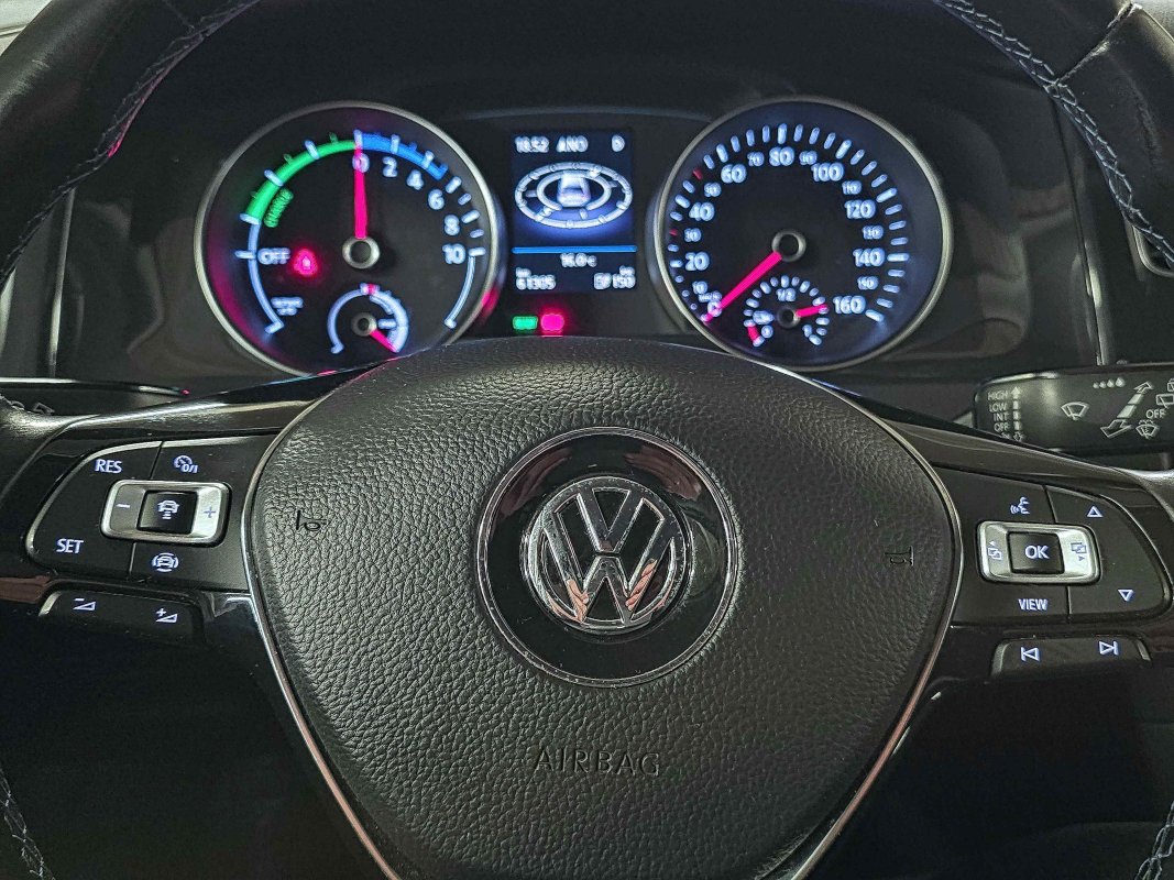 Volkswagen e-golf — 28