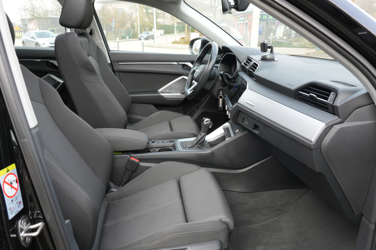 Audi Q3 — 36