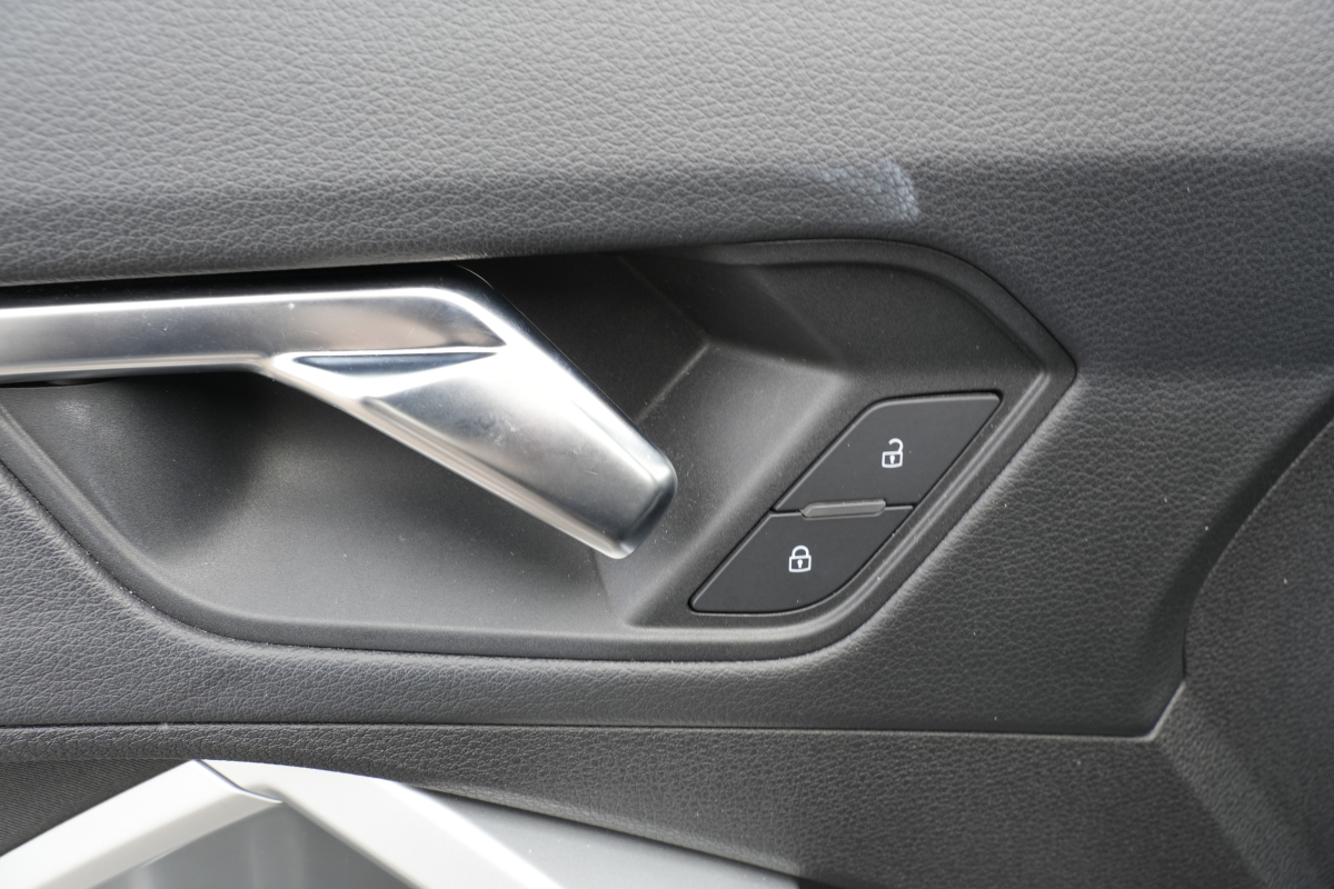 Audi Q3 — 23