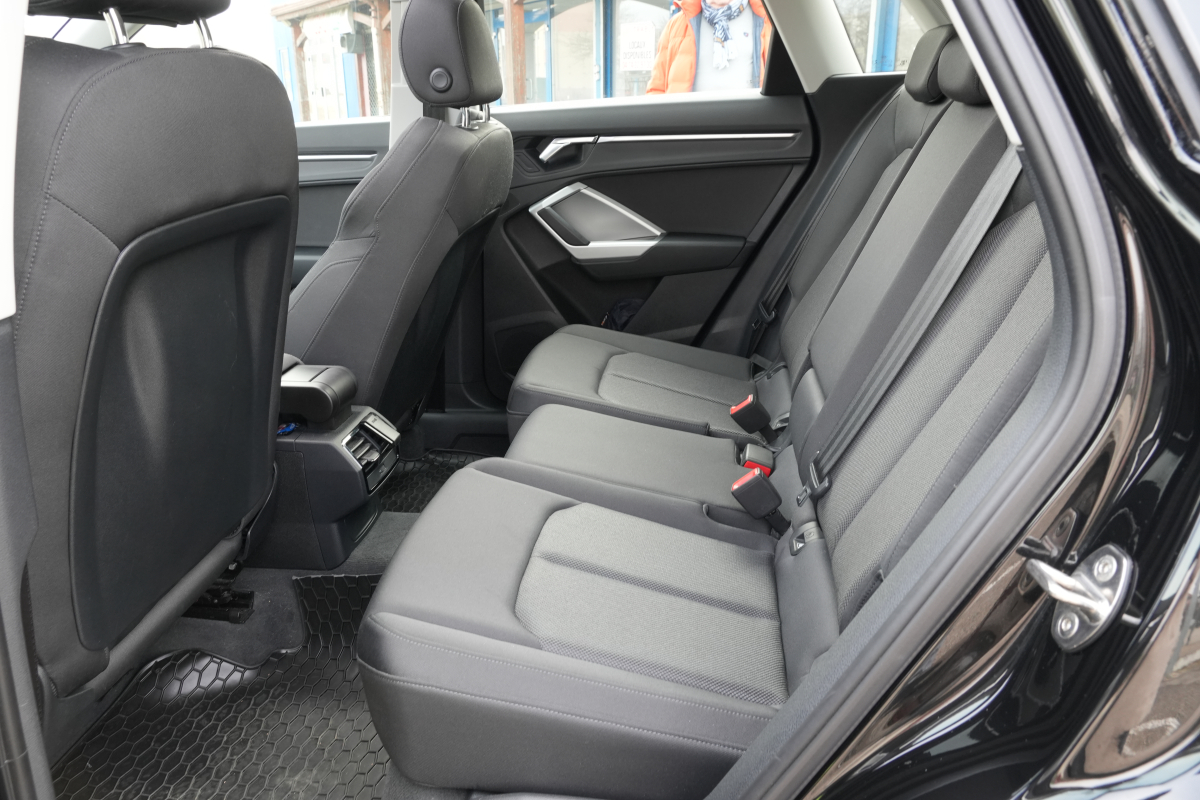 Audi Q3 — 38