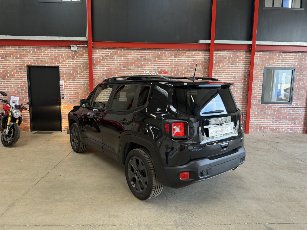 Jeep Renegade — 8