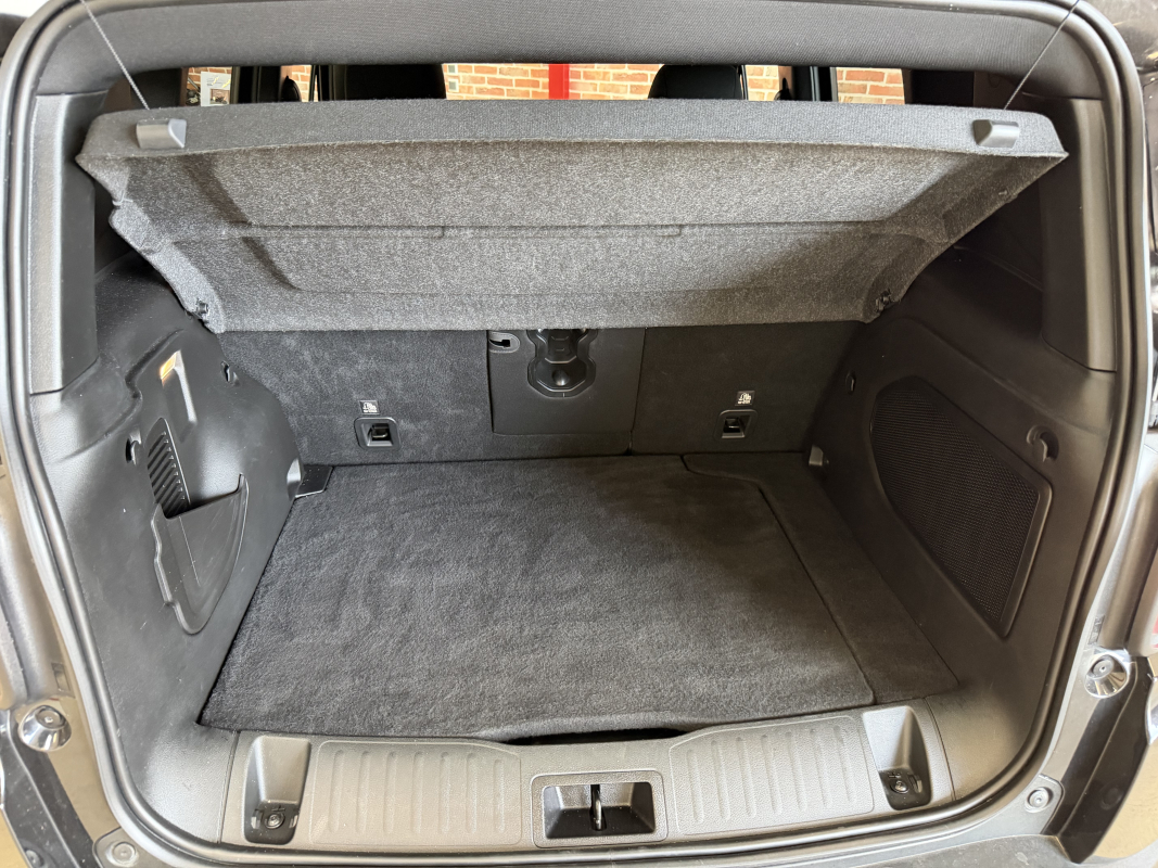 Jeep Renegade — 14