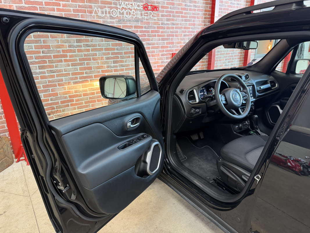 Jeep Renegade — 16