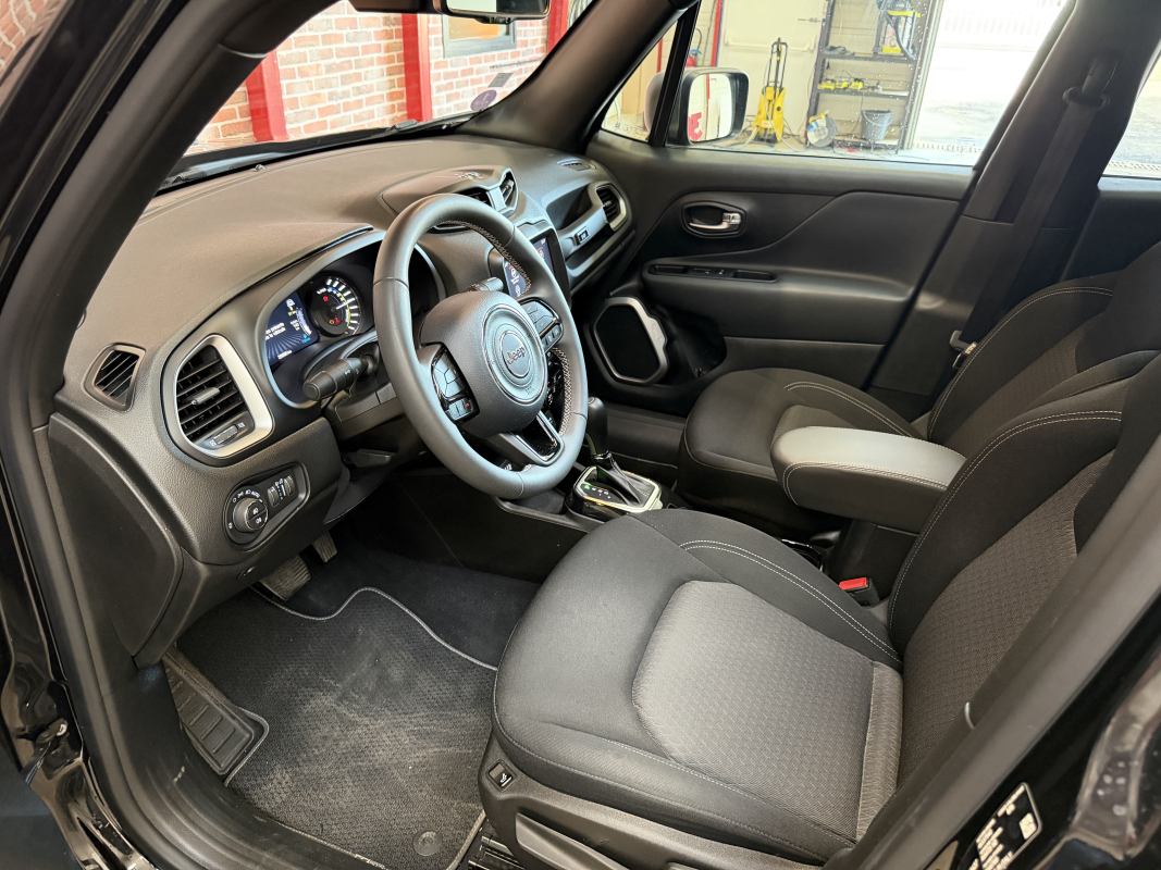 Jeep Renegade — 18