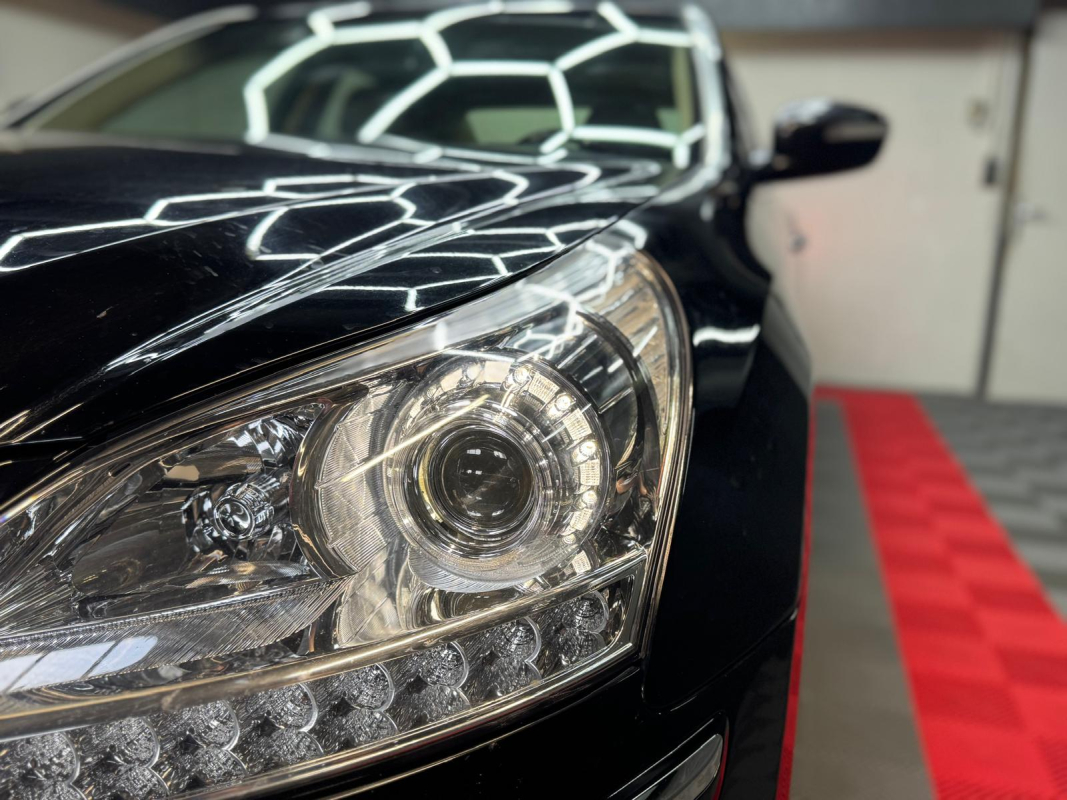 Hyundai Genesis — 2