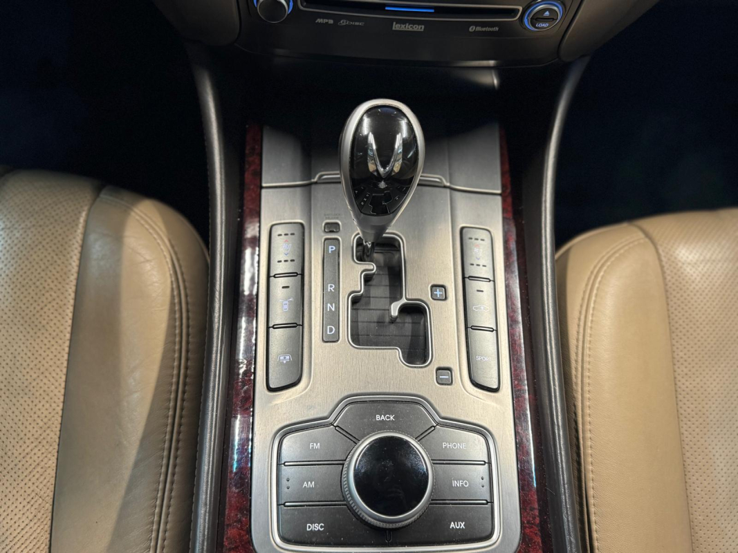 Hyundai Genesis — 18