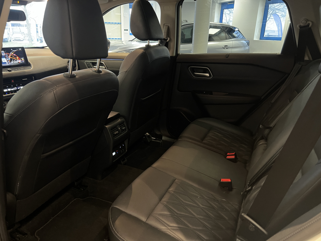 Nissan X-Trail — 7