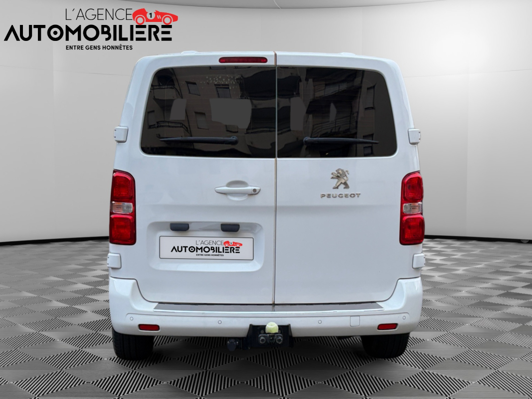 Peugeot Traveller — 3