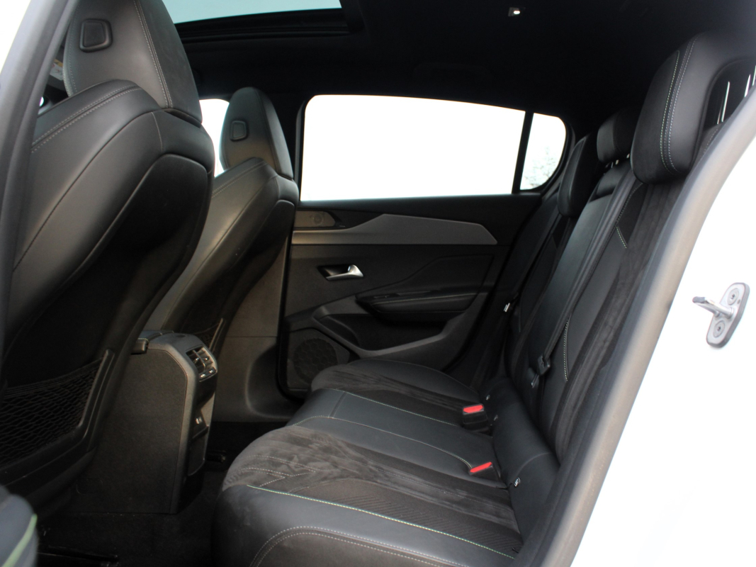 Peugeot 308 — 11