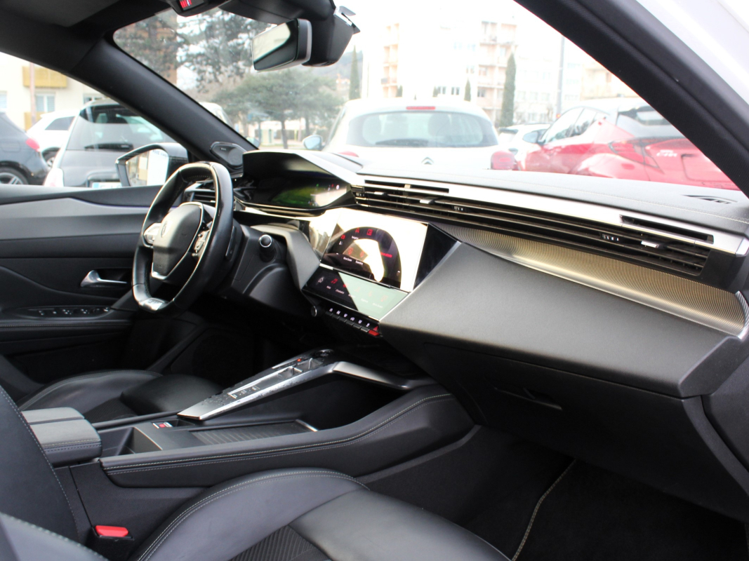 Peugeot 308 — 16