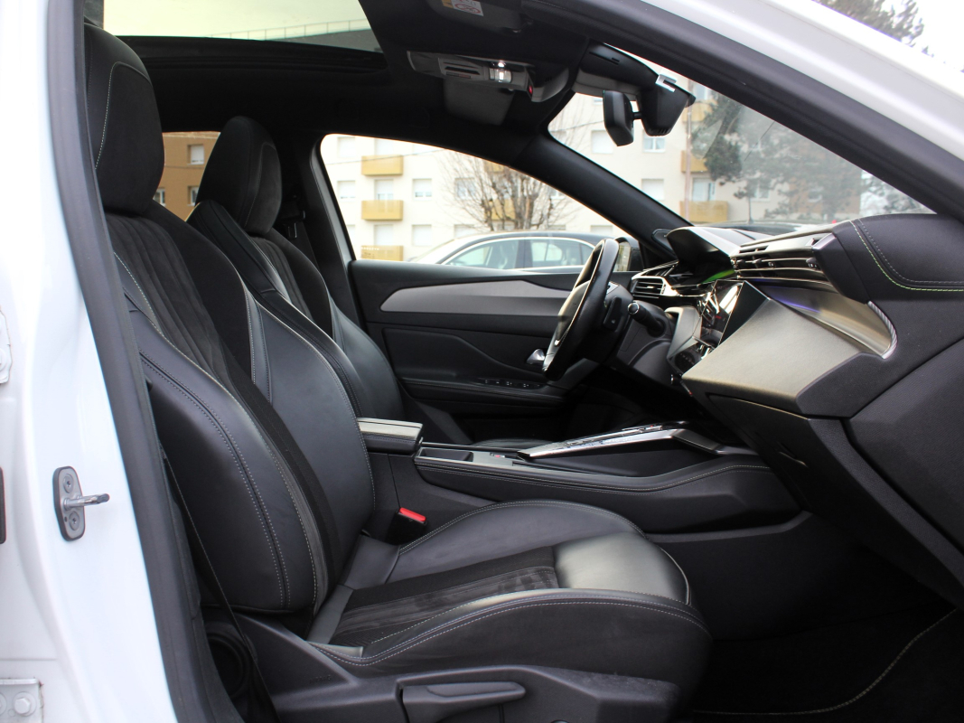 Peugeot 308 — 13