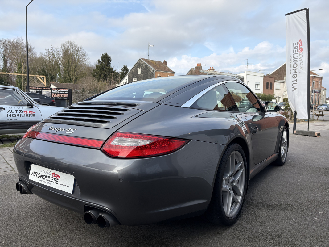 Porsche 911 — 7