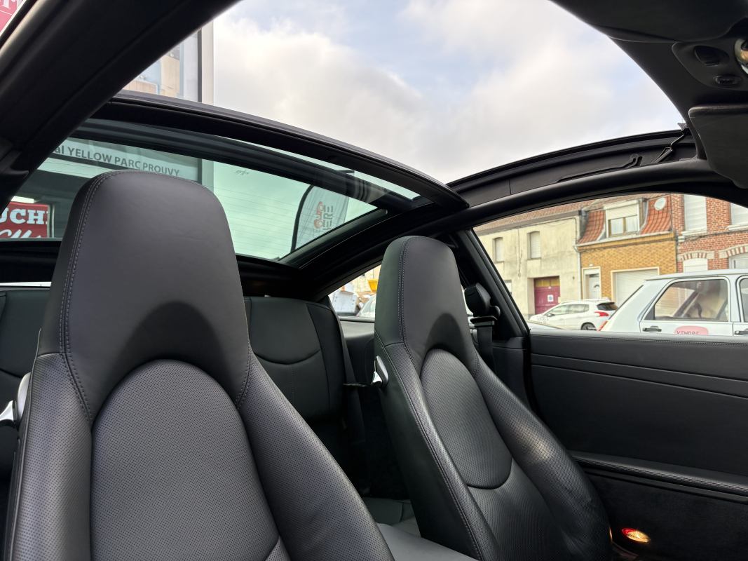 Porsche 911 — 2